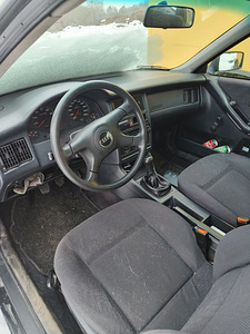 Müüa Audi 80 B4 2.0 66kw (5 foto / 6)