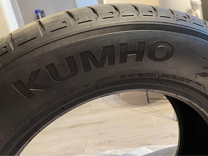 KUMHO PS71 ECTA 205/60 R16 (2 foto / 3)