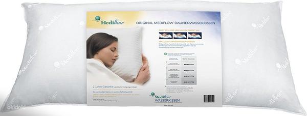 Перьевая подушка премиум-класса Mediflow 5011 с водяным серд (фото #1)