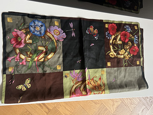 Gucci Vintage Iconic Floral Silk Scarf (3 foto / 5)