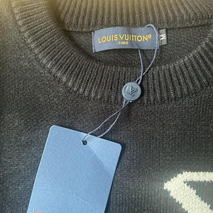 Louis vuitton sweater (2 foto / 2)
