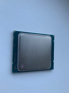 Intel I7 4820K 3.7GHz (2 foto / 4)