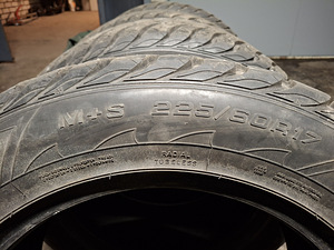 Müüa rehvid 225/60/17