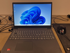 Lenovo V15 Gen 2 ALC (1 foto / 4)