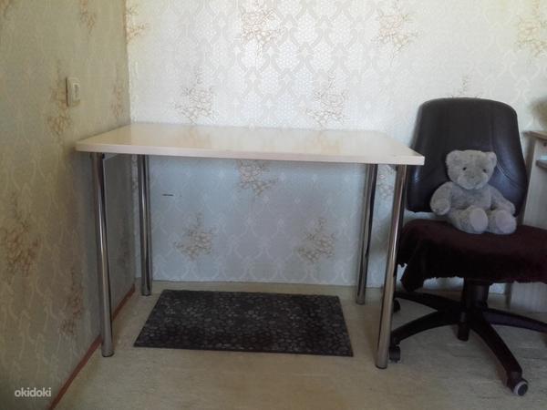 White wooden top, steel legs and frame, table (foto #3)