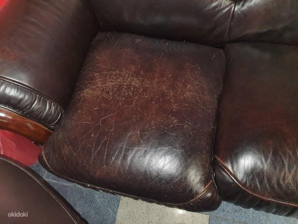 Продам кожаный диван и два кресла (фото #2)