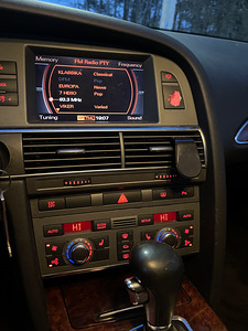 Audi a6 c6 3.0 quattro (7 foto / 11)