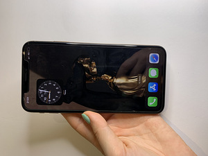 iPhone XS Макс 256 (2 фото из 8)