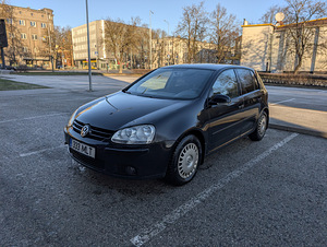 Volkswagen Golf 1.9 TDi (1 foto / 9)