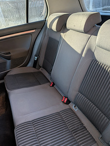 Volkswagen Golf 1.9 TDi (6 foto / 9)
