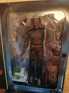 Freddy Kruegeri figuur 18 cm (8 foto / 8)