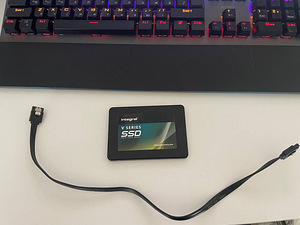 Integral V Series 120 GB SSD (1 foto / 4)