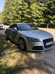AUDI TT J8 (5 фото из 7)