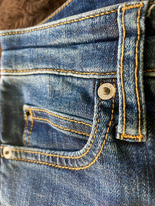 Calvin Klein teksad w27 L32. Mid rise skinny. (4 foto / 4)