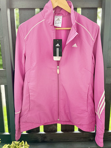 Uus õhuke spordijope Adidas (1 foto / 8)