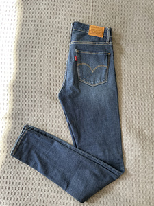 Uueväärsed teksad Levis 721 Premium (1 foto / 7)