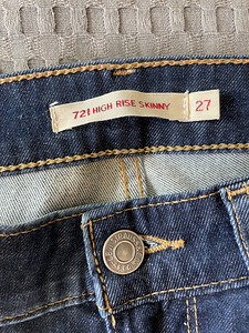 Uueväärsed teksad Levis 721 Premium (4 foto / 7)