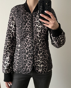 Tepitud bomber-jakk ONLY (4 foto / 6)