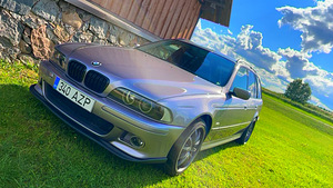 BMW 523i (1 foto / 11)