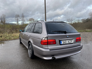 BMW 523i (4 foto / 11)