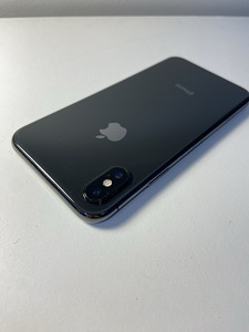 iPhone X 64gb (черный) (2 фото из 7)
