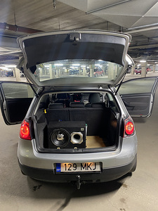 Volkswagen Golf MK5 2.0SDI (6 foto / 12)
