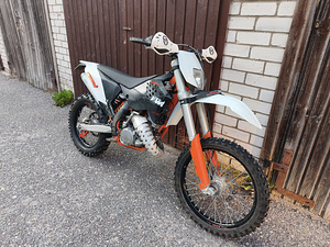 KTM 125 EXC (1 фото из 4)