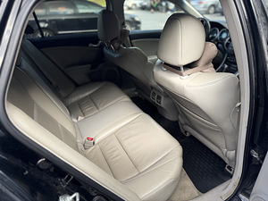 Honda Accord 2.4 2011 (9 foto / 10)