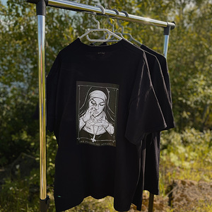 Stiilsed t-särgid (3 foto / 8)
