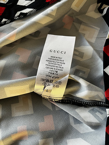 Uus Gucci siidisärk meestele suurus M (2 foto / 3)
