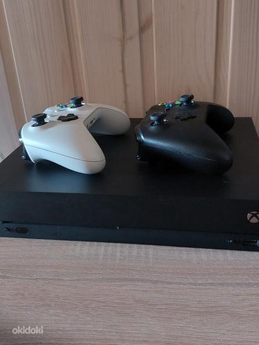 Xbox One X + RDR 2 (foto #1)