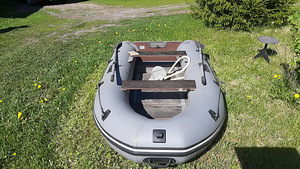 Müüa Kummipaat aerudega (2 foto / 4)