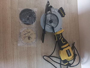 Ketassaag ENVENTOR 705W laseriga (6 foto / 10)