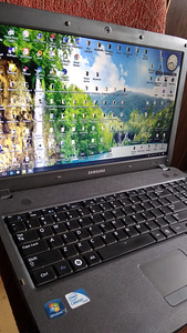 Samsung NP R530 (1 foto / 6)