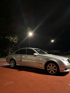 MERCEDES-BENZ E320 CDI 2003 (4 foto / 8)