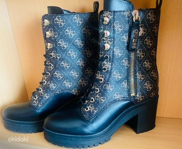 Модные и удобные ботильоны Guess Cabra