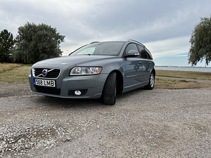 Продам Volvo v50 (9 фото из 13)