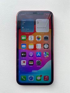 iPhone 11 (5 foto / 5)