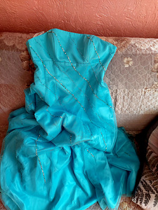 Müün piduliku šikk punnis kleit Morgan & Co (1 foto / 10)