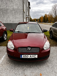 Hyundai Accent (1 фото из 12)