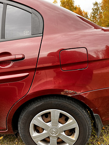 Hyundai Accent (8 фото из 12)