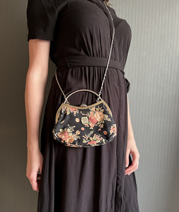 Bag Anna Sui with floral print (2 foto / 8)