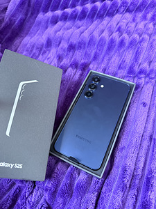 Samsung galaxy S25 (2 foto / 3)
