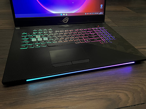 Asus ROG Strix Scar II 17" GL704GW (2 фото из 5)