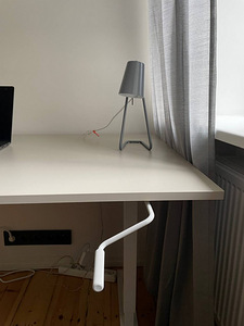 Стол TROTTEN Ikea (4 фото из 5)