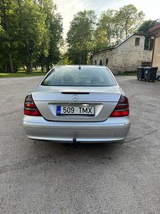 Mercedes benz e220 (3 foto / 12)