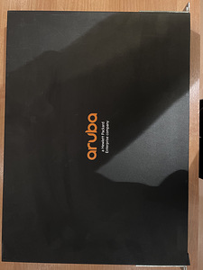 Switch 48Poe port, Aruba (1 foto / 2)