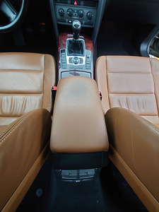 Audi A6 c6 214km (7 фото из 11)