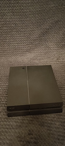 Müüa ps4 3 juhtkangi ja 10 mänguga (1 foto / 5)
