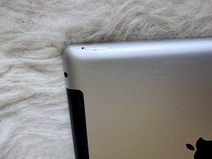 Apple iPad 2 (Wi-Fi + 3G), 64 GB (4 foto / 7)